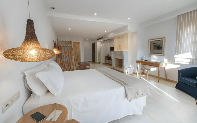 Finikas Hotel