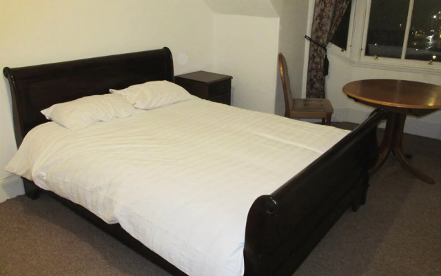 Tayview Hotel