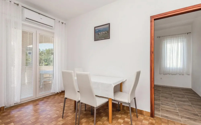 Awesome Home in Mandre With Wifi and 2 Bedrooms