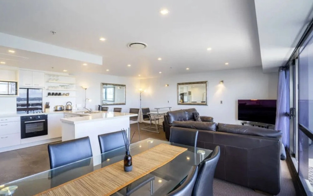 QV CBD 2 Bedroom with Wifi Parking - 972