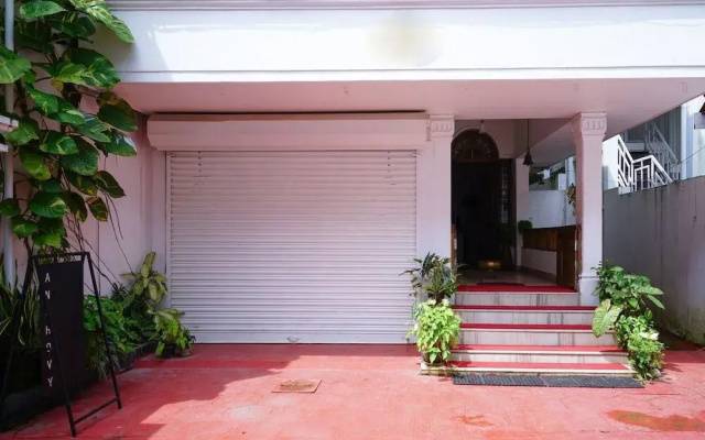Home Splendid Stay by OYO Rooms