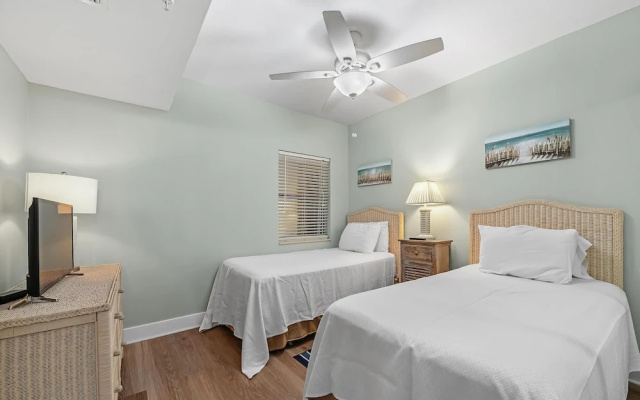 Romar Place 1106