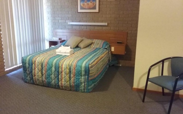 Darling Junction Motor Inn Wentworth