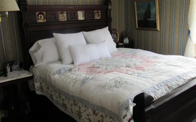 Fletcher Tavern Bed & Breakfast