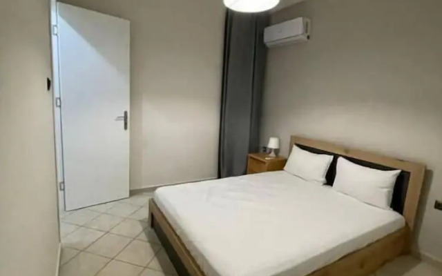 Nikea apartment near Pireus & metro III