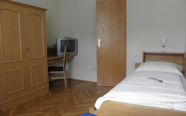 Pension Zuser