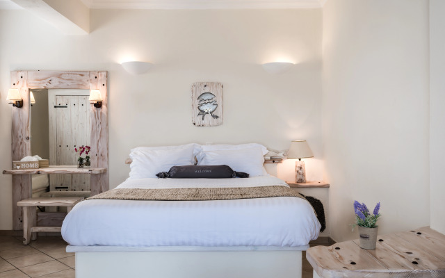 Athermi Suites - Adults Only