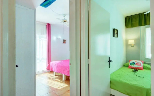 Apartment in Roses Near Sandy Beach