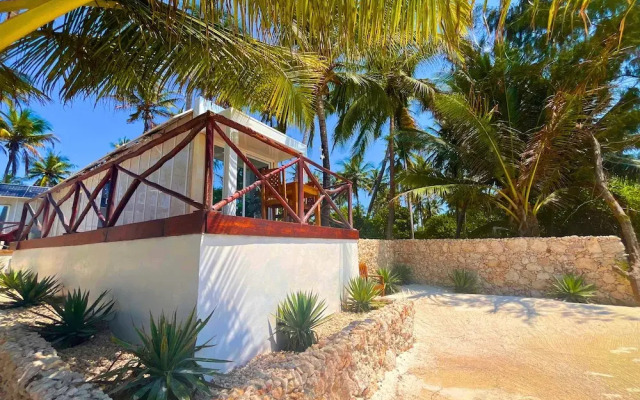 Zanzibar Beach House- West