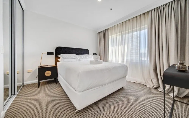 Center 1-bed With Sauna, Gym, BBQ & Parking