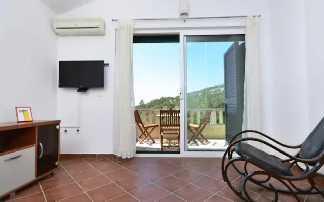 Holiday Home Olive Hills