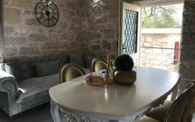 Stone house Chiara Seaview