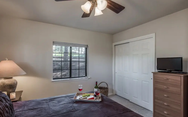 411alpinevillage100mtncb - Alpine Village Cabin #100