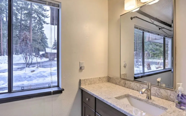 Beachfront Tahoe Vista Condo w/ Fireplace!