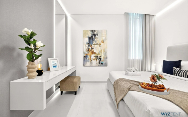 WYZ RENT|Grand 1BR Cour Jardin Near Bay Avenue