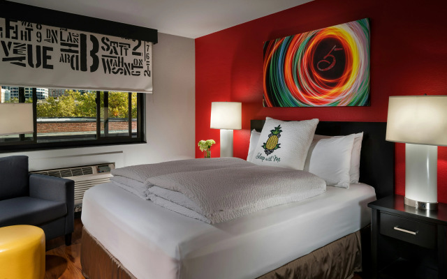 Staypineapple, Hotel FIVE, Downtown Seattle