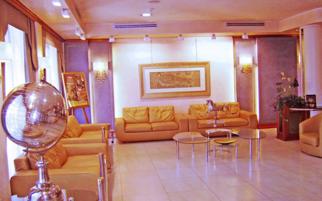 Hotel Mondial