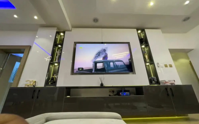 Modern Luxury 3 Bed With Pool & Gym in Lekki