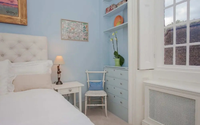 Exquisite Notting Hill Flat With Roof Terrace