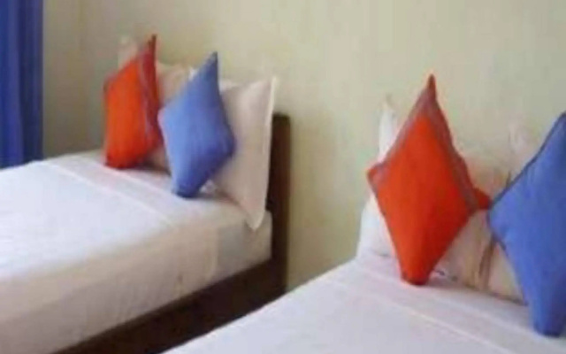 CF Komodo Hotel