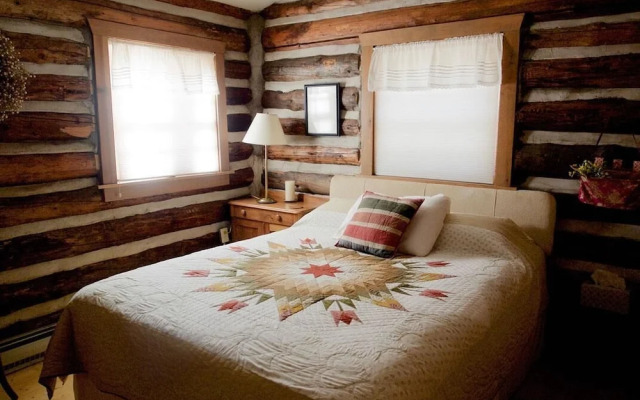 Tuckers - 2 Br Cabin