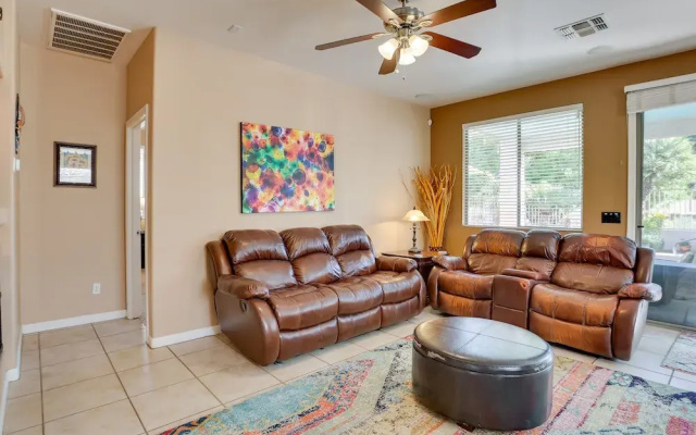 5 Mi to State Farm Stadium: Home w/ Private Pool!