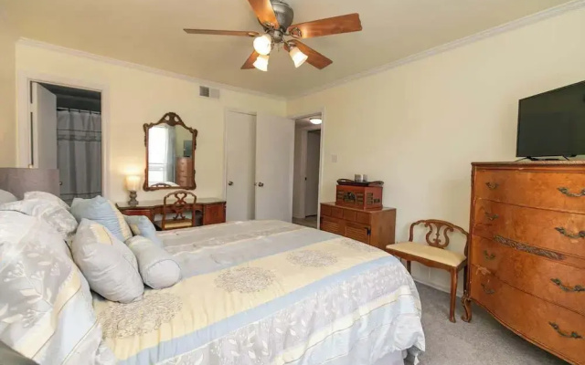 Cape Terrace Waterfront Oasis