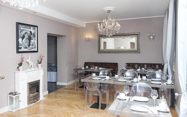 Hotel Lux