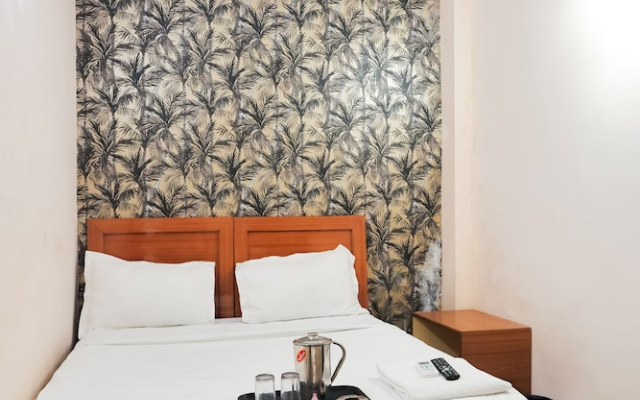 Roomshala 127 Mannat Stay