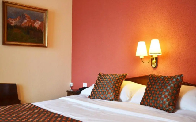 Athmos Hotel