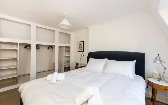 2 Bed Apartment, Notting Hill