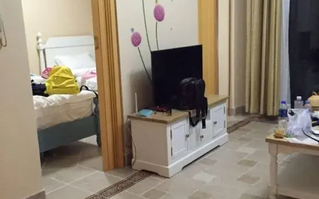 HuiDong Vanke ShuangYue Bay Waterscape Apartment Hotel