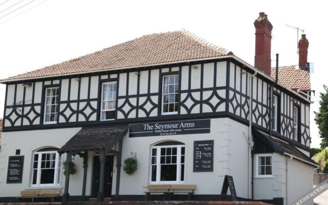 Seymour arms