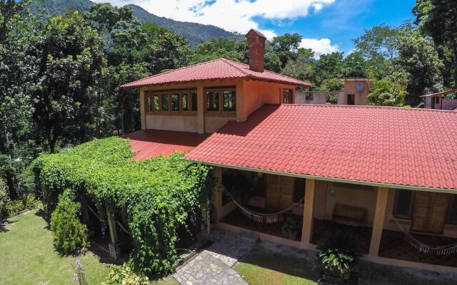 Отель La Villa de Soledad B&B вид на фасад