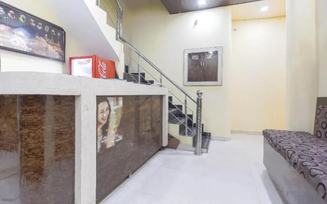 Kumar Guest House by OYO Rooms
