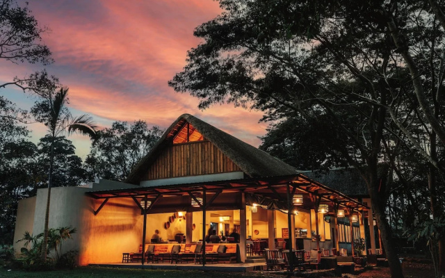 Adrift River Club