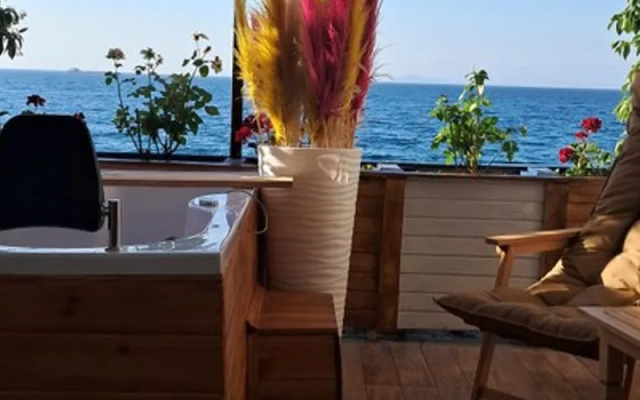 Simirna Sahil Otel