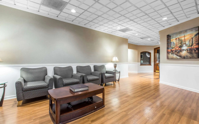 Quality Inn Savannah Midtown