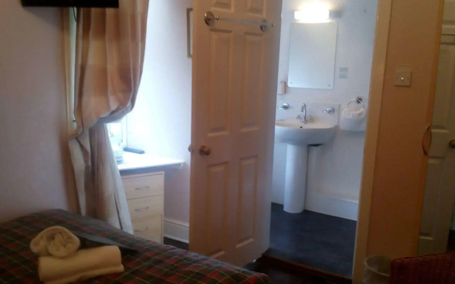 Aynetree Guest House