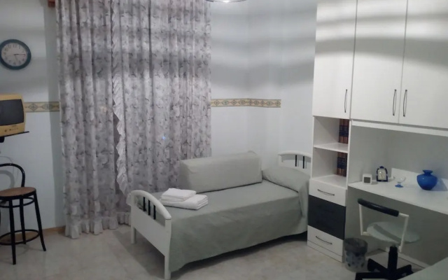 Il Tuo Letto Sullo Stretto