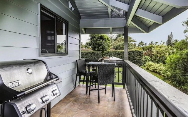 Hale Kaweonui 3 Bedroom Home by RedAwning