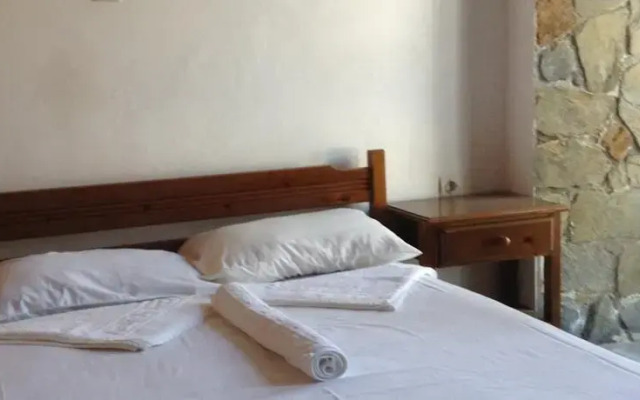 Traditional Guesthouse Leda