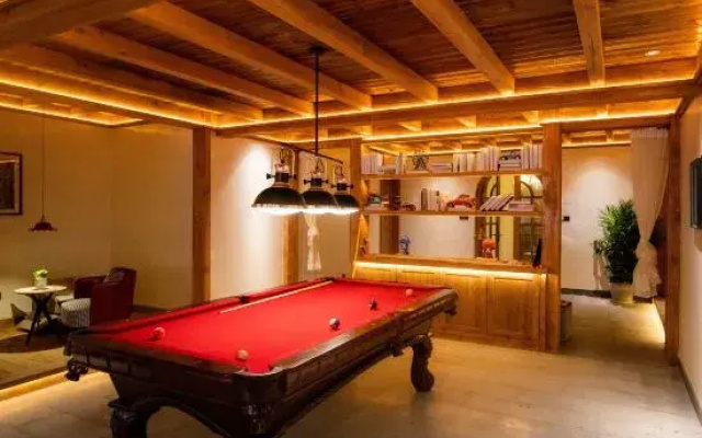 Jiuru Mountain Hongyanrong Wooden Barrel Homestay
