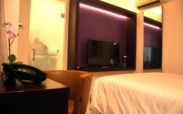 Grand Picasso Hotel