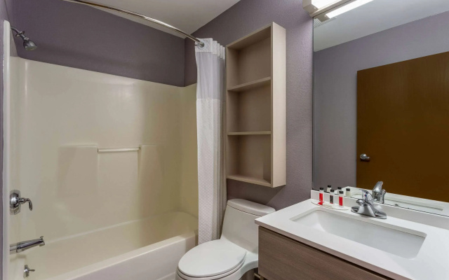 Microtel Inn & Suites by Wyndham Bethel/Danbury