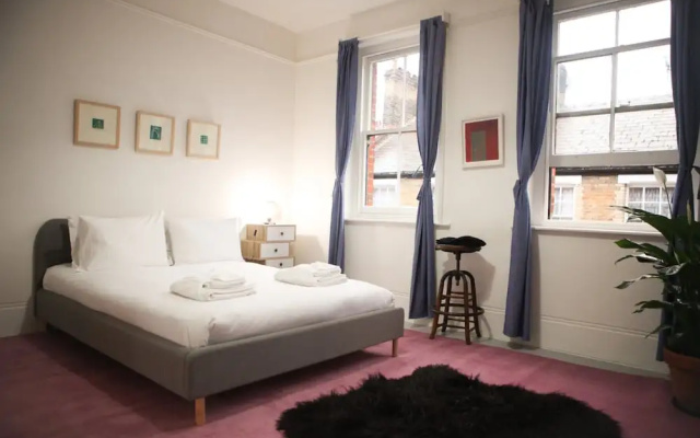 3 Bedroom House in the Heart of Shoreditch