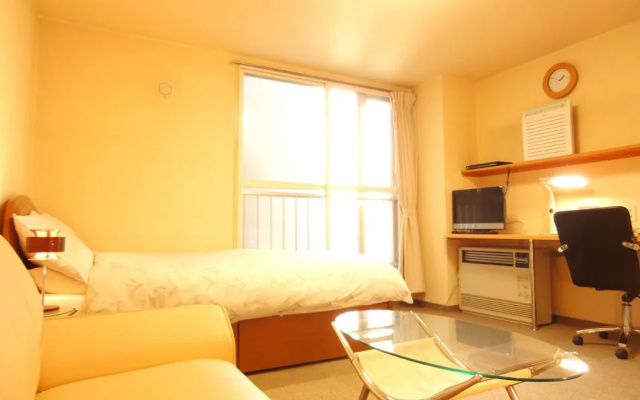 Hotel Weekly Sapporo
