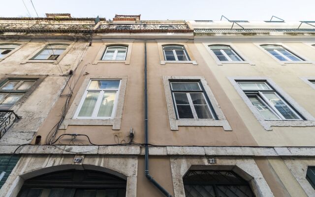 Отель Downtown Duplex by Homing вид на фасад