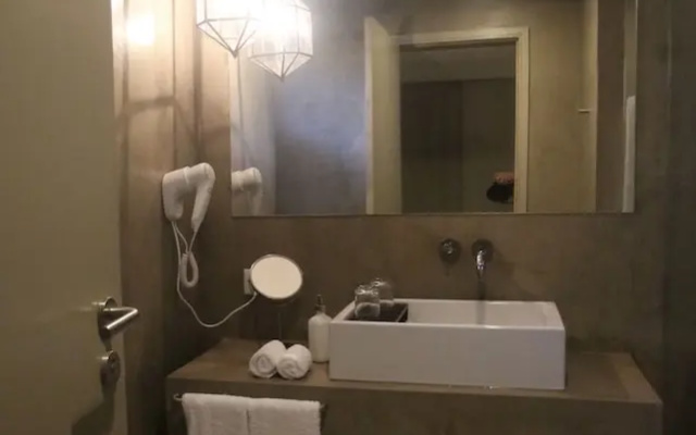 Kirimizi - Hotel & Restaurante