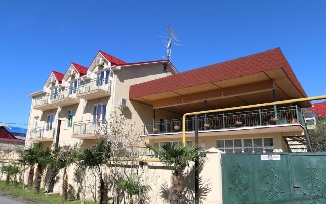 Гостиница Olympia Adler Guest House вид на фасад